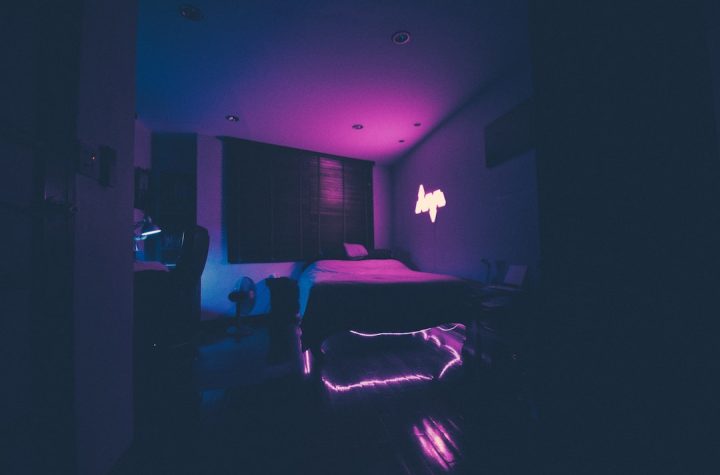 Photo Bedroom lamp