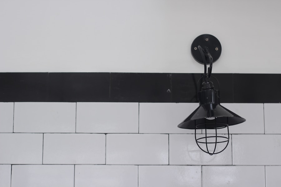 Photo Industrial iron wall lamp for kitchen
